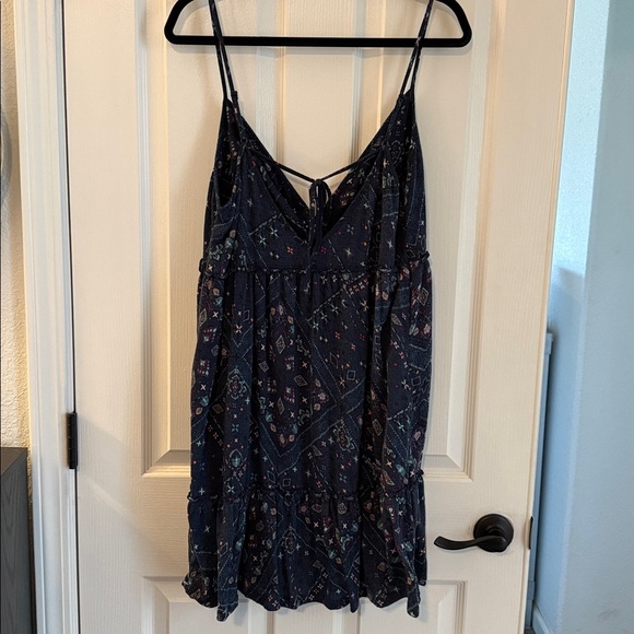 SO Tie Back Sundress Womens Blue Floral Tiered Babydoll - Picture 4 of 4